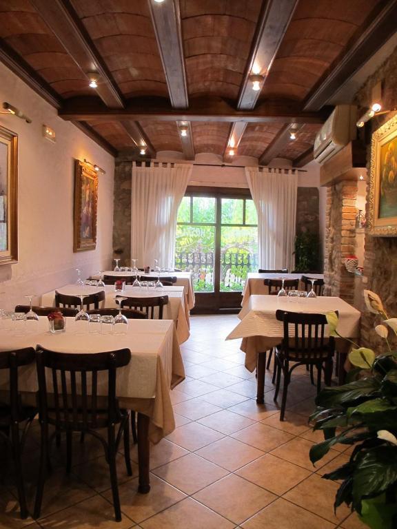 L'Hostalet Alforja Esterno foto